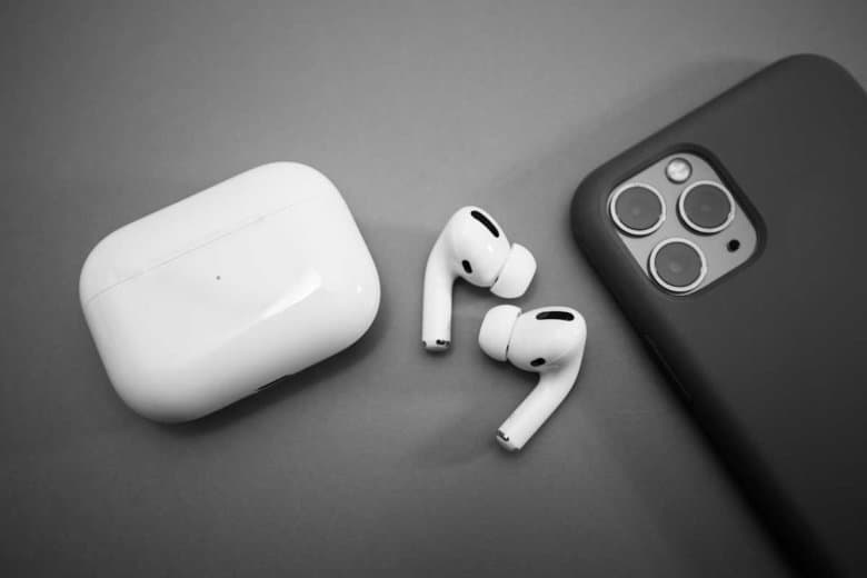 Apple AirPods Pro sind schick und funktioniren immer besser auch als Hörgeräte